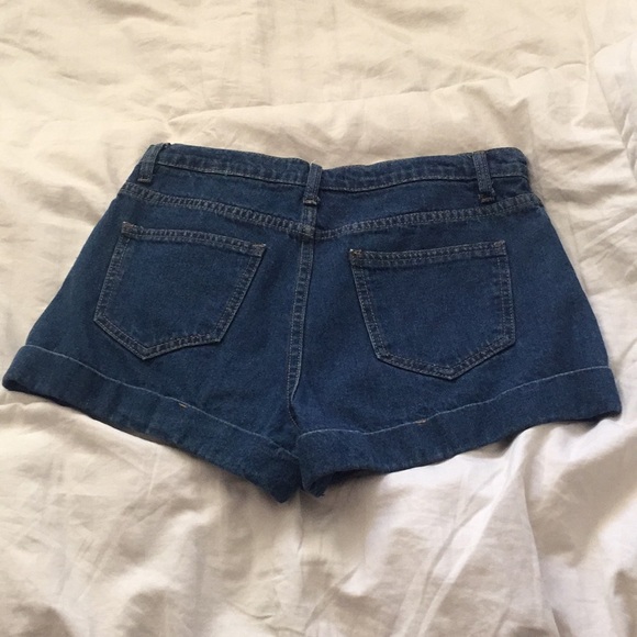 High Waisted Denim Shorts - Picture 2 of 3